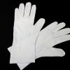 Gants blancs