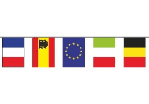 Guirlande plastifié 24 pays  divers 10 metres