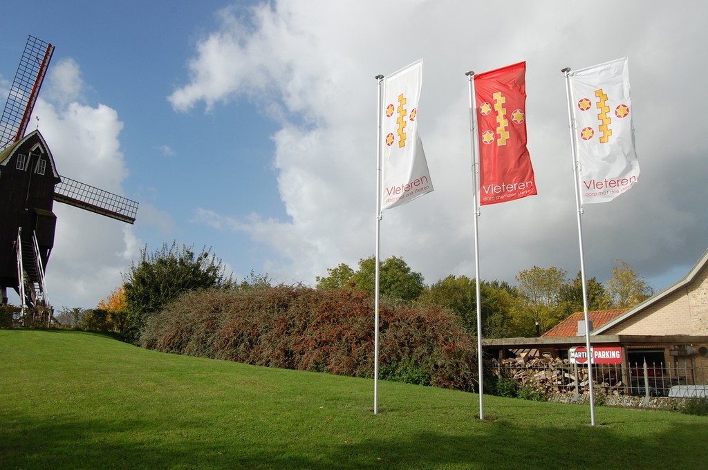 Mât cylindrique avec potence